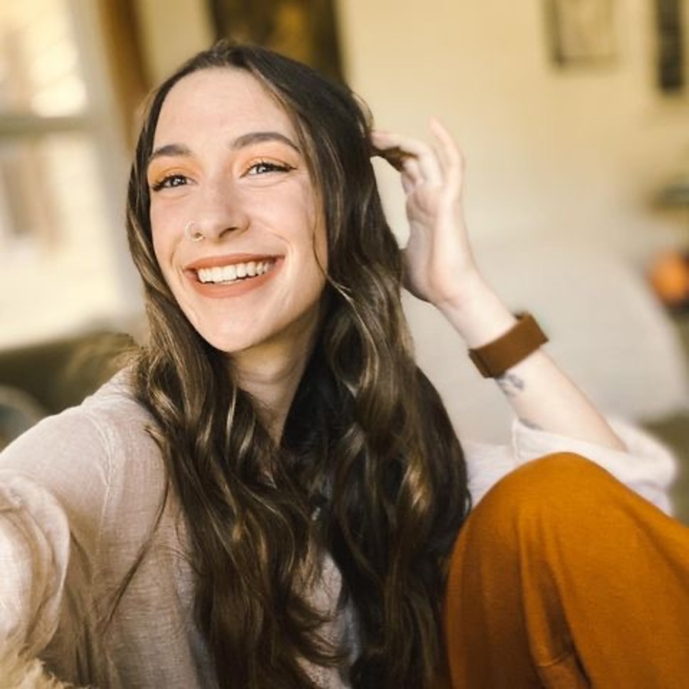 Meet your Posher, Lily